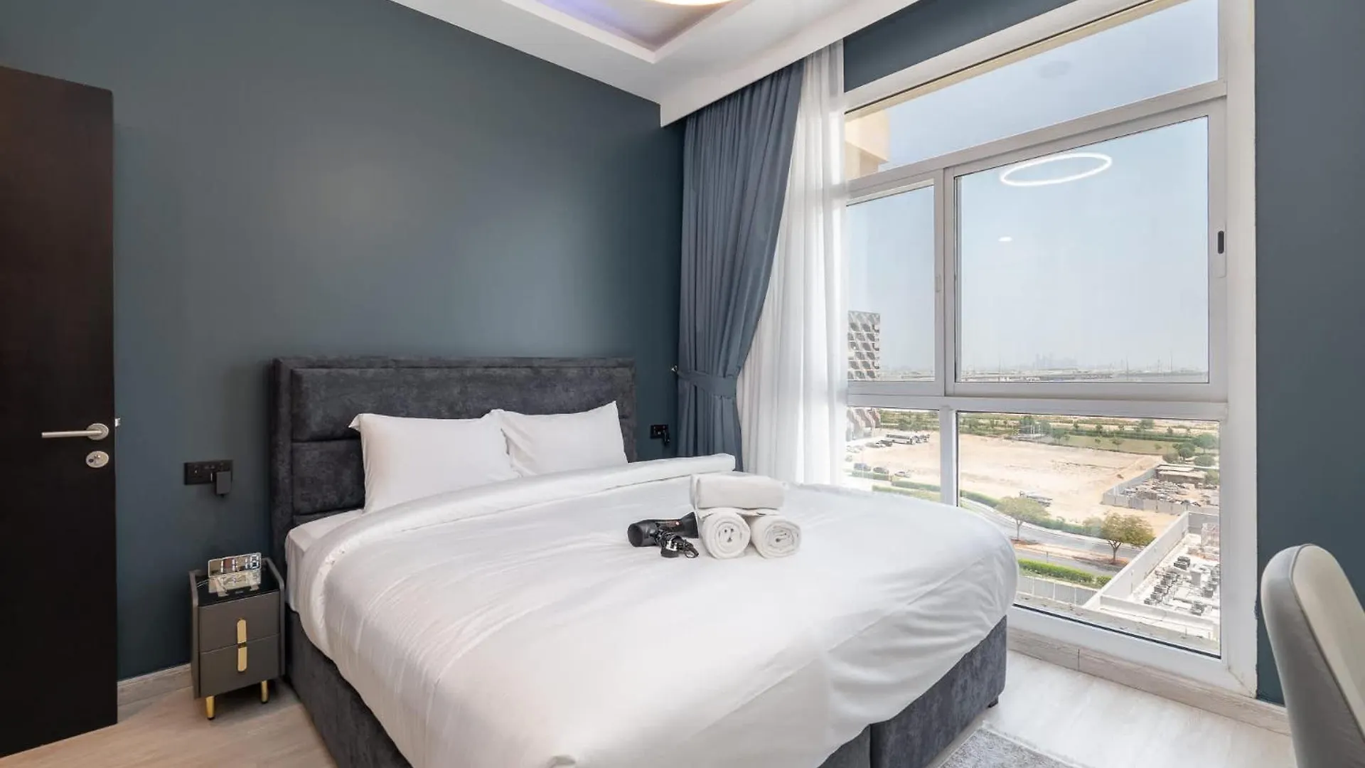 Calm 1-Bedroom With Relaxing Balcony Atmosphere In Liwan Dubai Apartment